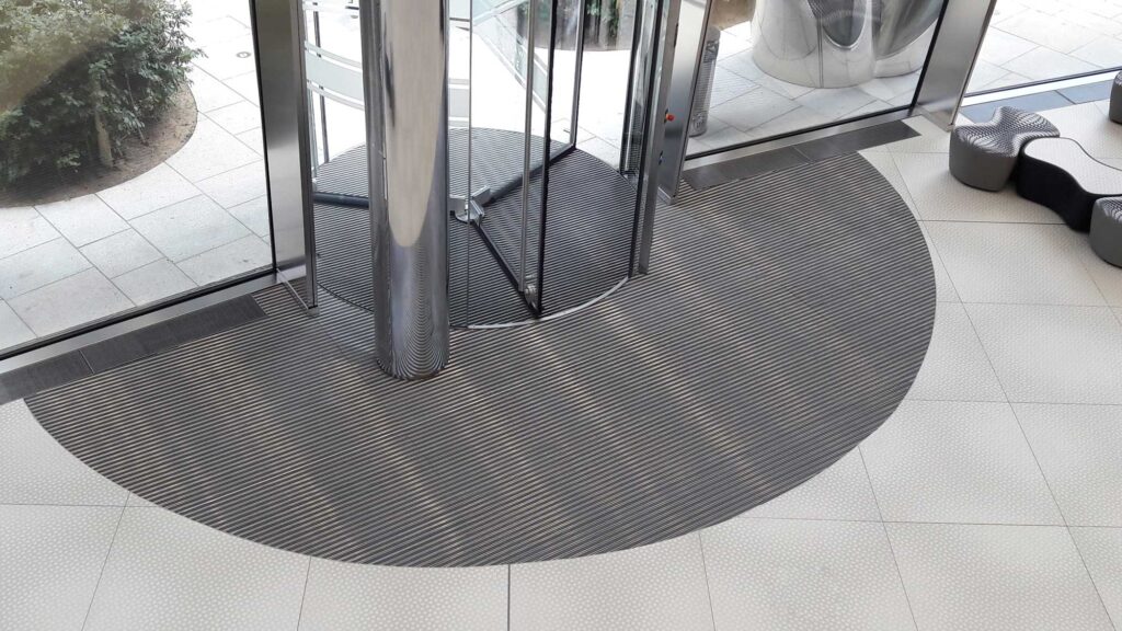 Kombination aus Formen und Einlagen