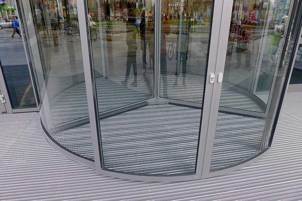 Kombination aus Formen und Einlagen